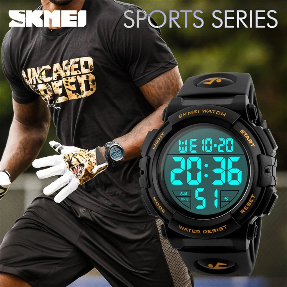 SKMEI Fashion Sports Watch 50m Waterproof Casual Watch with EL Light - Black / Gold - 4