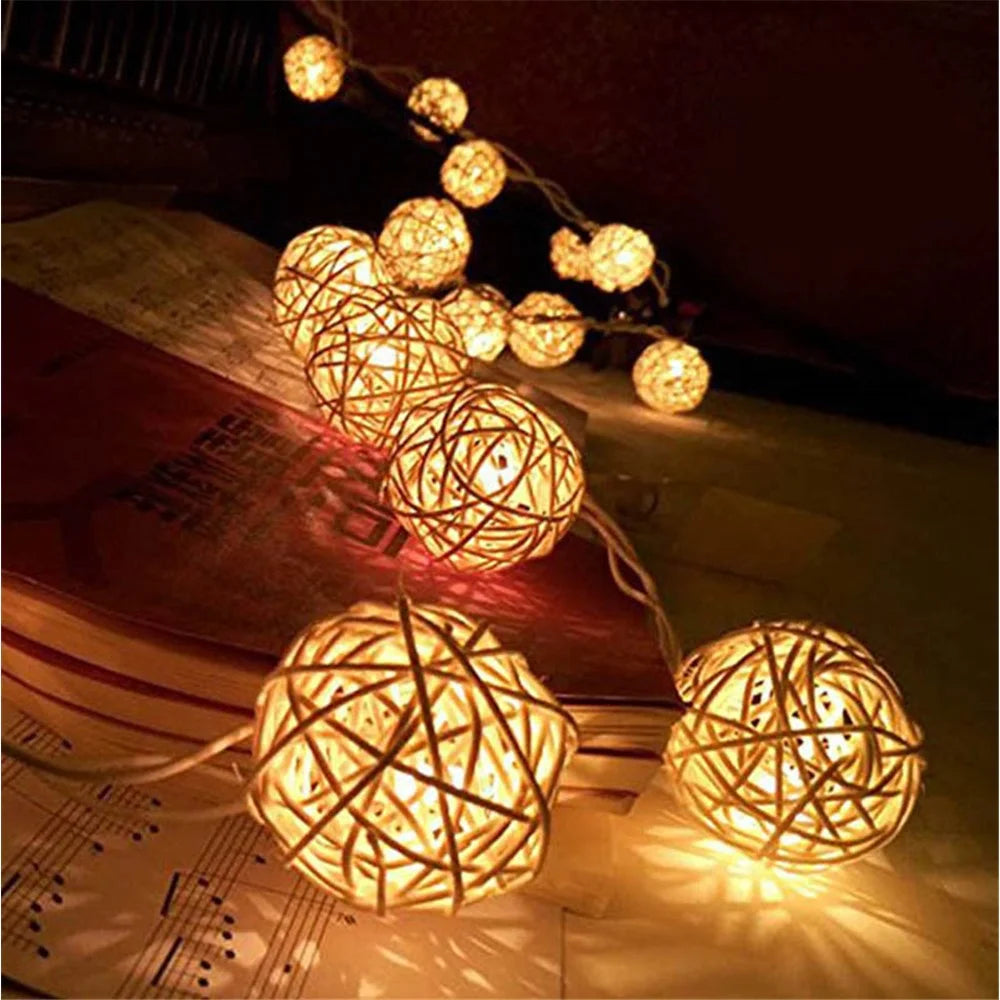 10-LED 1.2m 3cm Diameter Flashing LED Rattan Ball String Lights Outdoor Christmas Gift Decorative Party - Warm White - 1