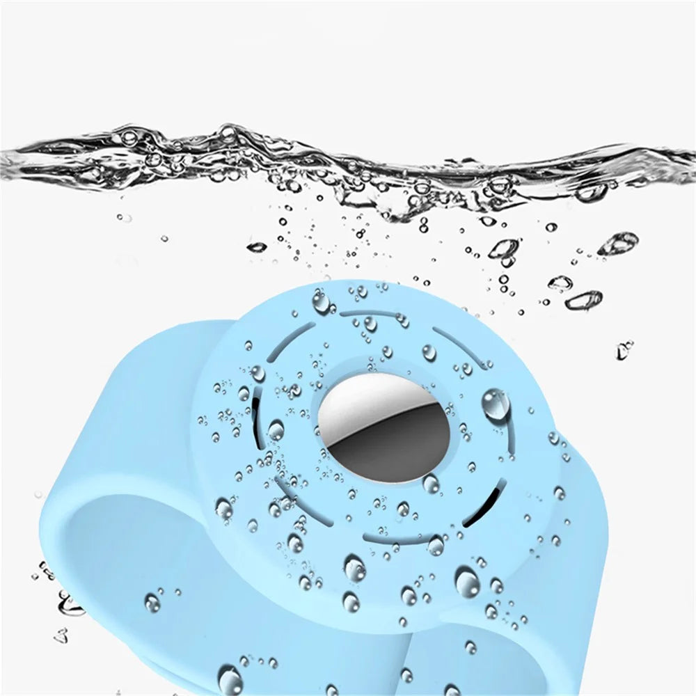 Hollow Out Design Silicone Bracelet Anti-Lost Protective Cover Case Wristband for Apple AirTag Tracker - Green - 3