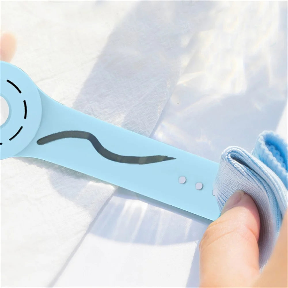 Hollow Out Design Silicone Bracelet Anti-Lost Protective Cover Case Wristband for Apple AirTag Tracker - Green - 4