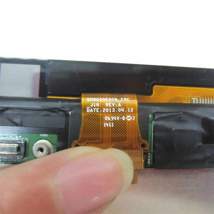 LCD Screen and Digitizer Assembly for Microsoft Surface Windows RT 2nd Gen (Refurbished Disassembly) - Black - 5