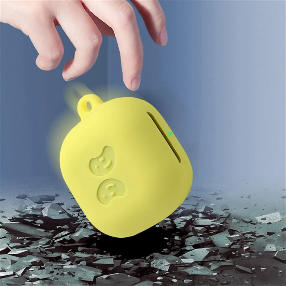 Washable Silicone Wireless Earphones Case Protective Skin Sleeve with Anti-Lost Buckle for Samsung Galaxy Buds Pro - White - 5