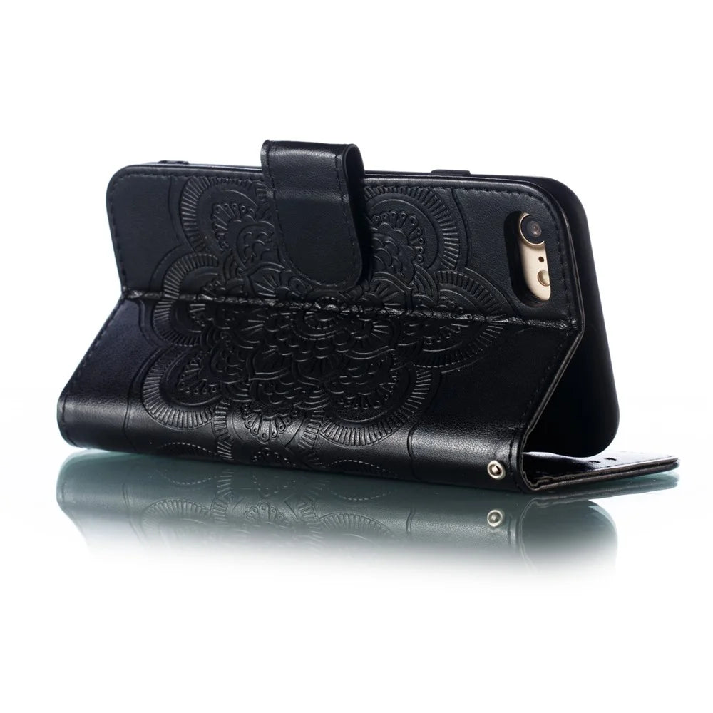 Imprint Mandala Flower Wallet Stand PU Leather Case for iPhone SE (2020)/SE (2022)/8/7 4.7 inch - Black - 7