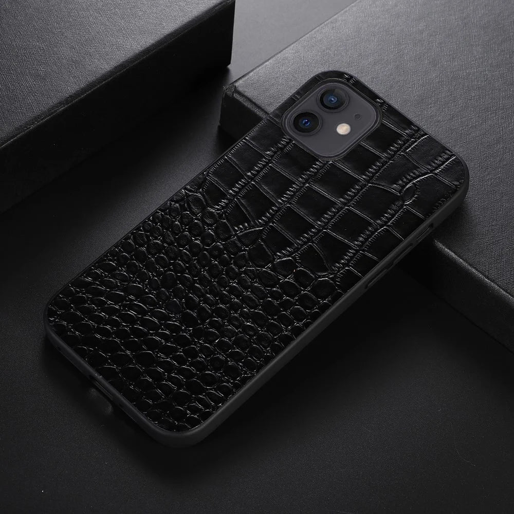For iPhone 11 6.1 inch Genuine Cowhide Leather Coating PC + TPU Case Fashionable Crocodile Texture Mobile Phone Cover - Black - 2