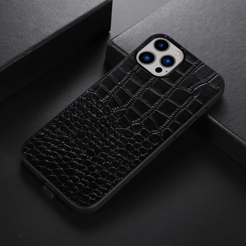 For iPhone 14 Plus 6.7 inch Anti-fall Crocodile Texture Phone Case Scratch Resistant Well Protection Phone Cover Genuine Cowhide Leather Coated PC+TPU Shell - Black - 2
