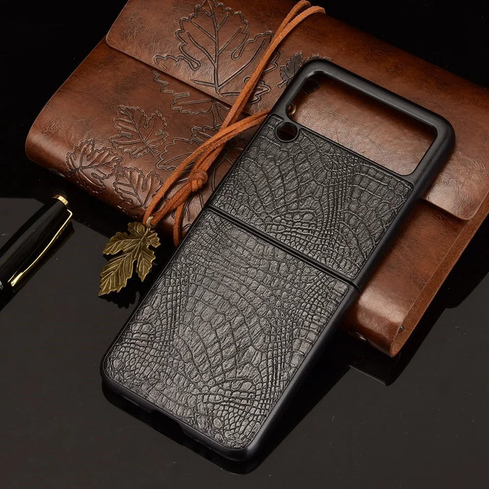 Shockproof Crocodile Texture PU Leather Coated PC Protective Back Cover for Samsung Galaxy Z Flip3 5G - Black - 5