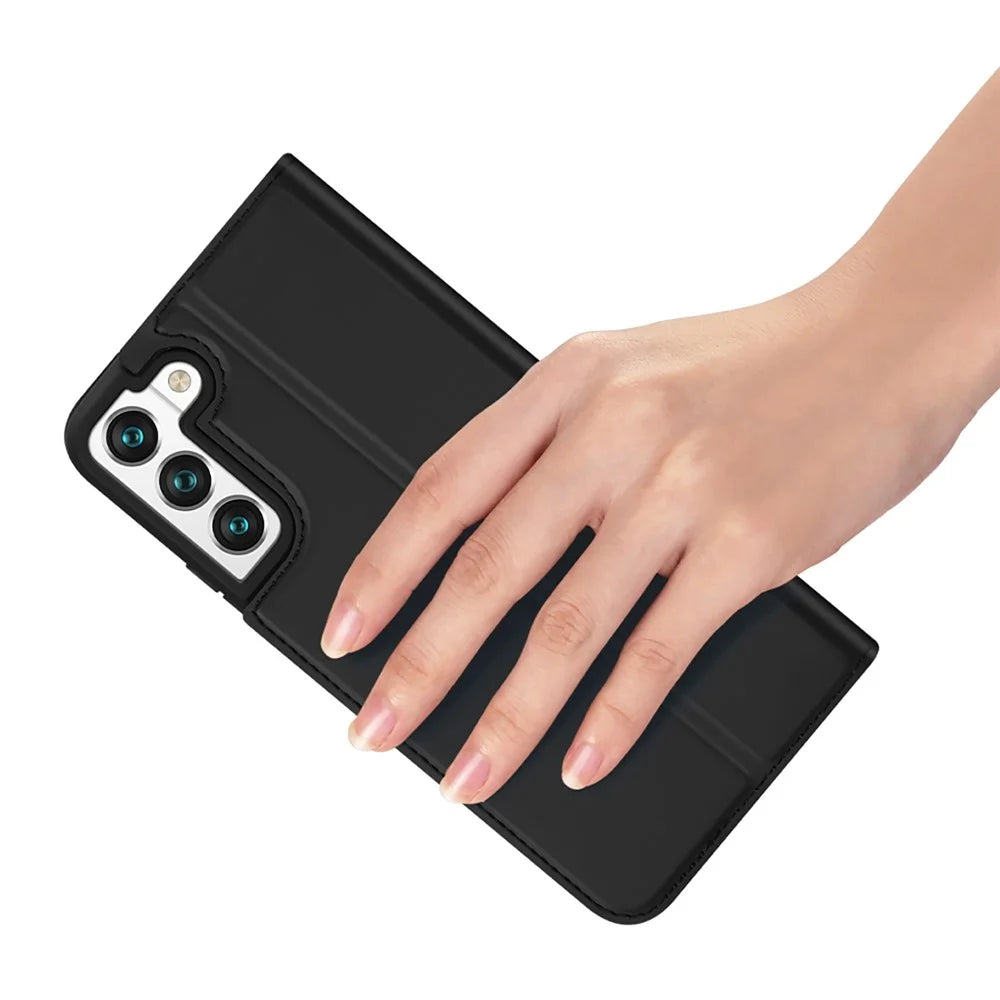 DUX DUCIS Skin Pro Series for Samsung Galaxy S22 5G PU Leather Card Slot Flip Stand Auto Magnetic Closed Shockproof Phone Cover - Black - 6