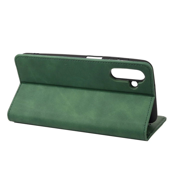 Flip Phone Case Shockproof Business Scratch-resistant Splicing Leather Wallet Shell for Samsung Galaxy A13 5G / A04s 4G (164.7mm) - Green - 6