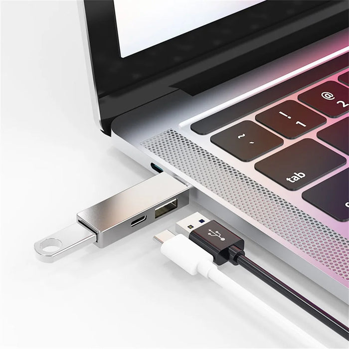 WIWU Alpha T02 Pro Type-C Male to PD USB-C + Dual USB Female Adapter 3-In-1 Converter - 7