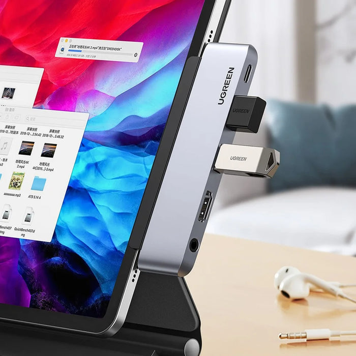 UGREEN 20199 USB C Hub to 4K 60Hz HD Video Output + 2xUSB 3.0 + 3.5mm Aux Port + PD 100W Super Fast Charge Type C Adapter for iPad Pro 2018 2020 12.9" / 11" Air 4 - 3