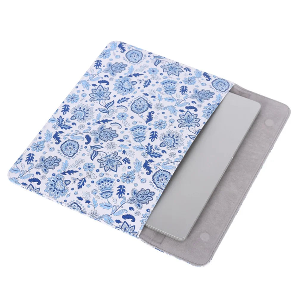 CANVASARTISAN E54-01 Magnetic Closure PU Leather Laptop Sleeve Flower Pattern Notebook Carrying Bag - White/for 12-inch Laptop - 4