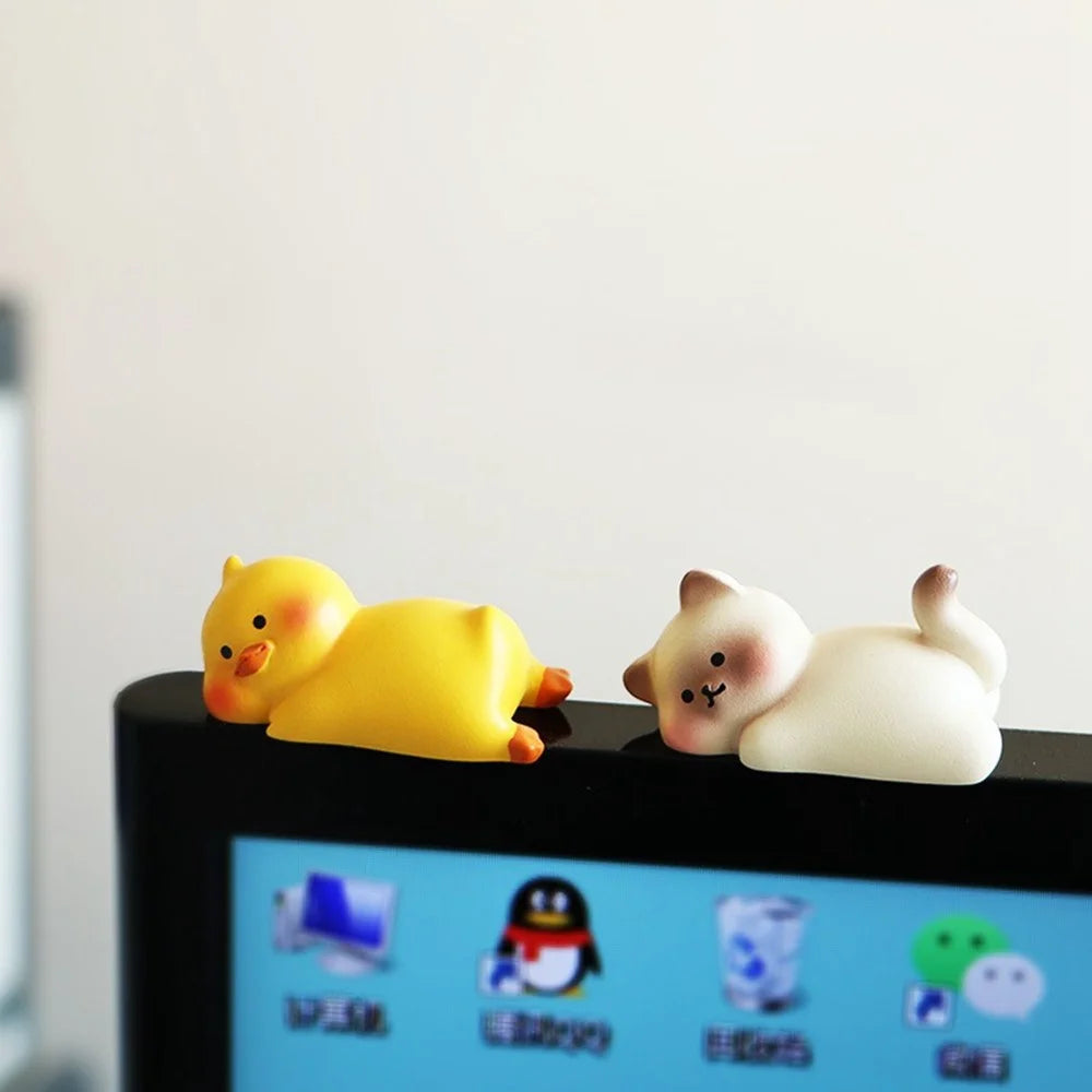 BB2453 Mini Lying Animal Figurines Desk Ornaments Adhesive Resin Craft Figures for Home / Office Decor - Duck - 4