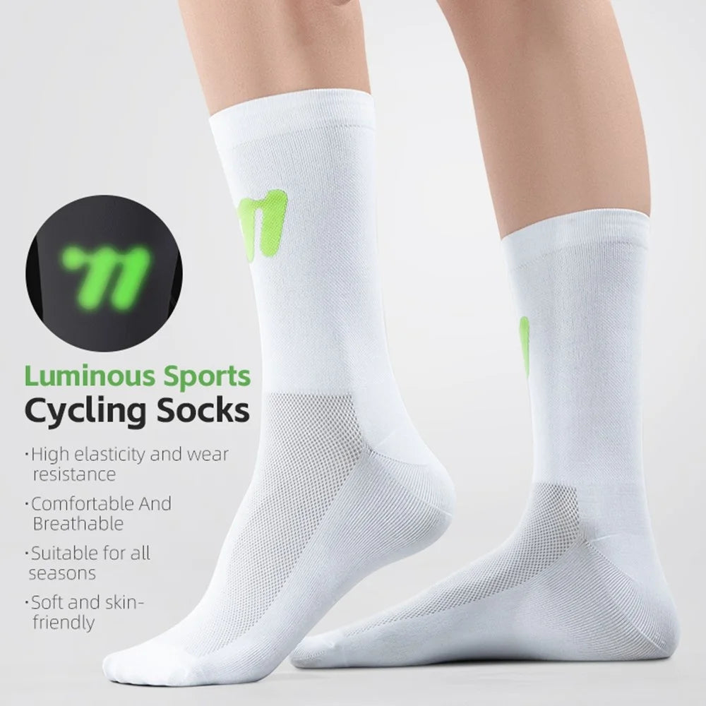 WEST BIKING YP0216057 1 Pair Sports Running Cycling Socks Reflective Breathable Socks - White - 3