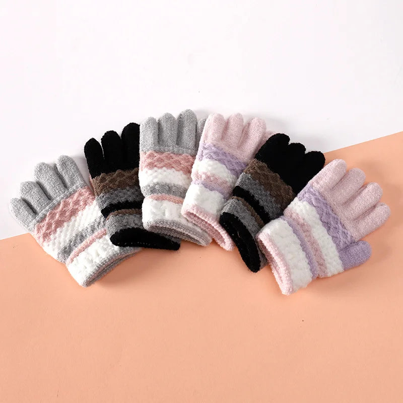 1 Pair Knitted Gloves for 3-6 Years Kids Striped Full Fingers Knitted Warm Gloves Winter Mittens - Black/One Size - 3