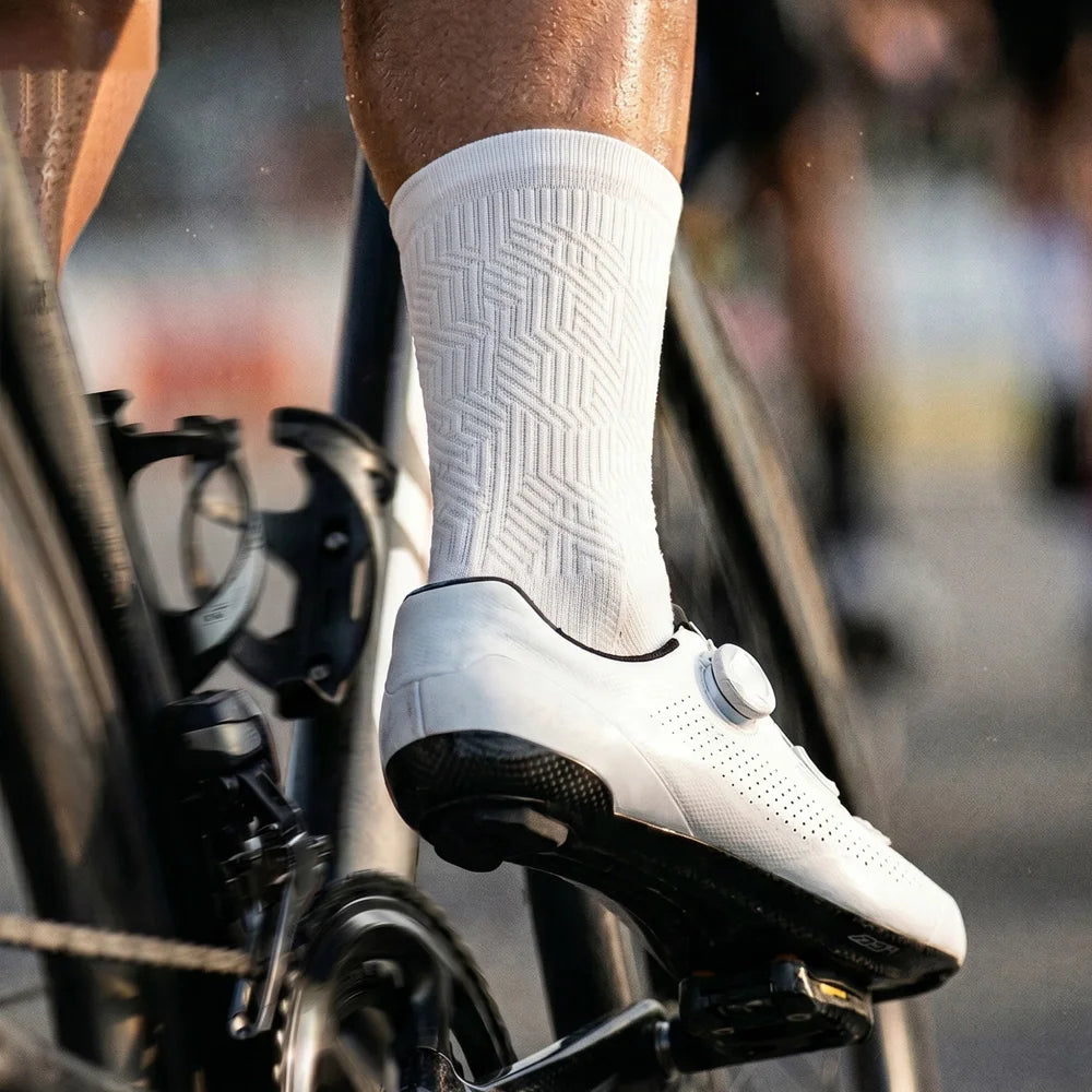 ROCKBROS 490108 Cycling Socks Breathable Antibacterial Mid-Calf Bike Socks for Men Women Road MTB Running - Black|S - 6