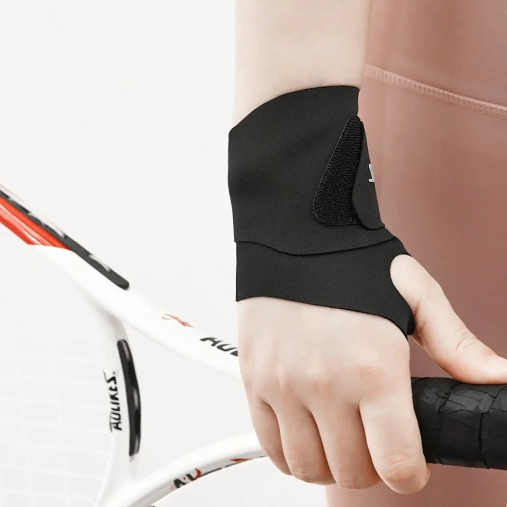 AOLIKES 7935 1Pc Wrist Guard Sprained Wrist Fixing Strap Sports Fitness Thin Summer Wrist Band - Black M - 7