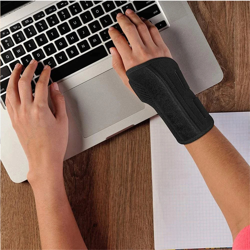 YF-JS012 1Pc Fitness Wrist Guard Anti Sprain Support Compression Joint Brace for Basketball - Right Hand S / M - 5