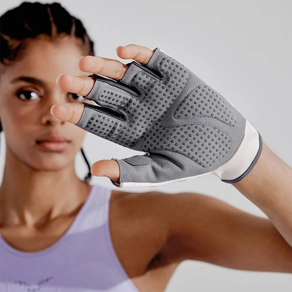 GOLOVEJOY XG84 1 Pair Half Finger Sport Fitness Gloves Anti Slip Shock Absorbing Open Back Mittens - Light Grey  /  S - 4