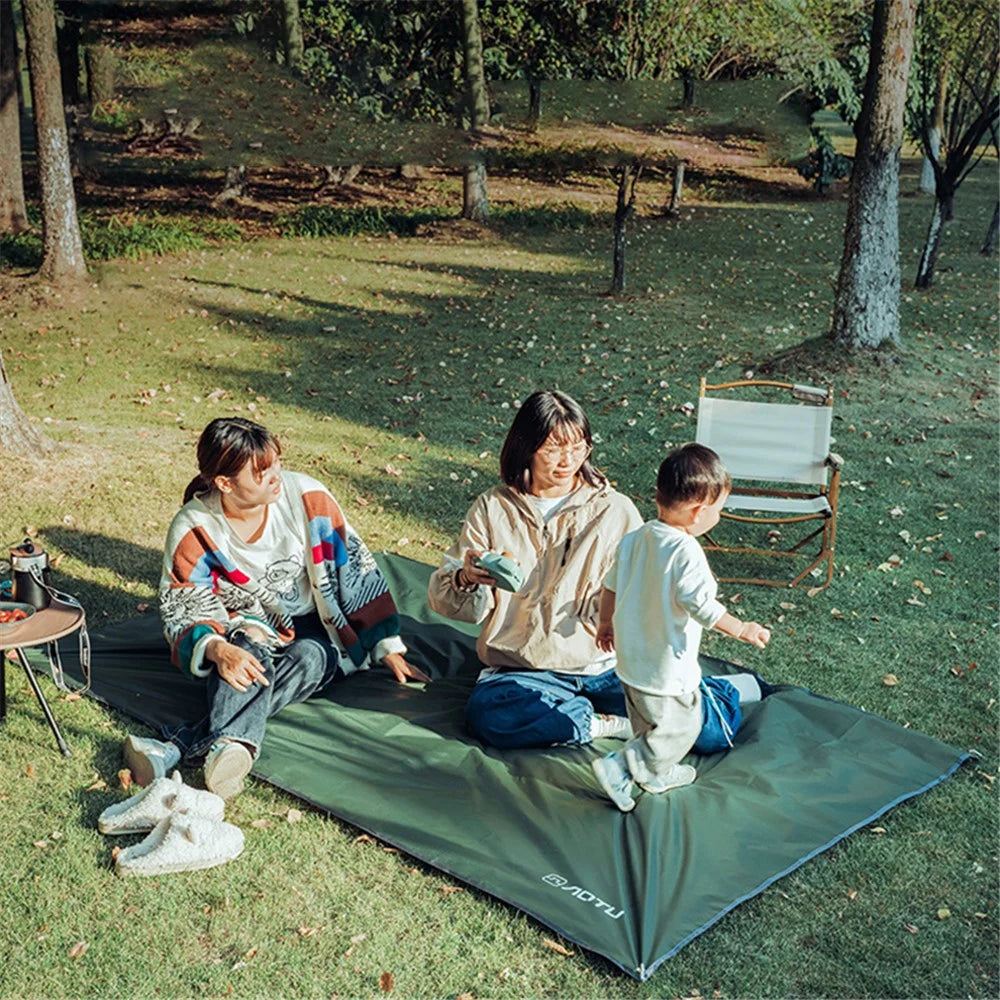 AOTU 240x220cm Portable 420D Oxford Cloth Moisture-proof Picnic Mat Outdoor Camping Carpet with Ground Nail - Army Green - 4