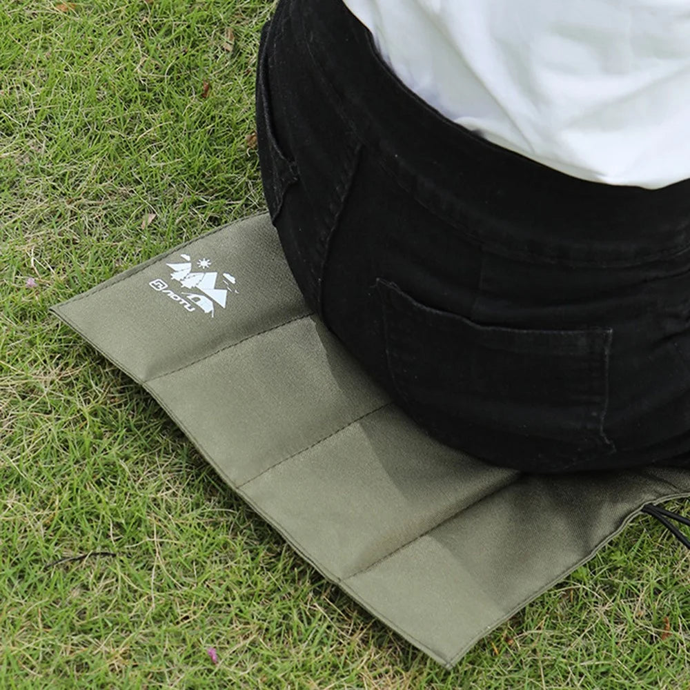 AOTU Portable Moisture-proof Seat Mat Oxford Cloth+EPE Outdoor Camping Picnic Seating Pad - Army Green - 2