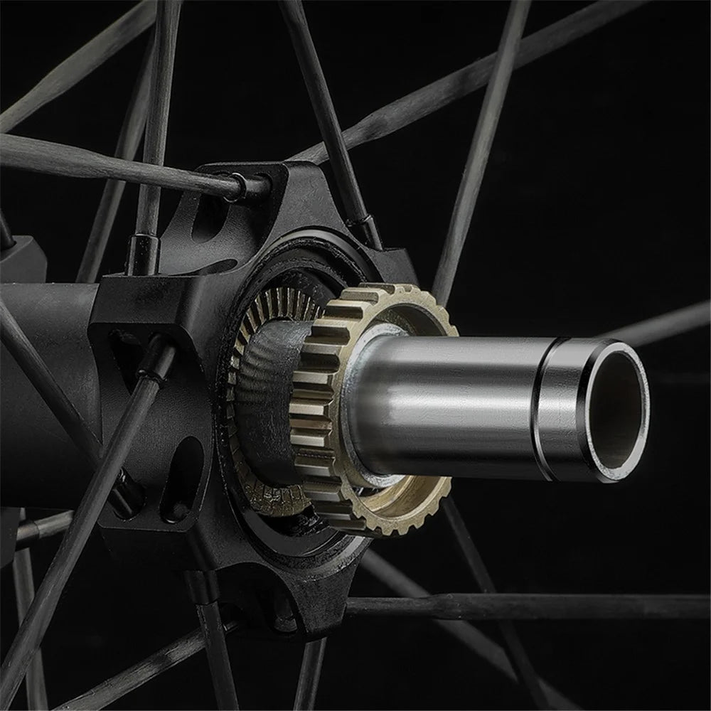 WEST BIKING YP1401038 / YP1401039 2PCS Carbon Fiber Road Bike Wheels 700C Clincher Wheelset - Disc Braking - 6