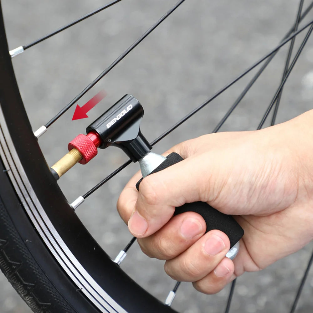 BENGUO BG-1626 Bicycle CO2 Cylinder Set with Inflator Adapter/Cylinder Sleeve, Aluminum Alloy Presta/Schrader Valve Air Pump Nozzle - Black - 4