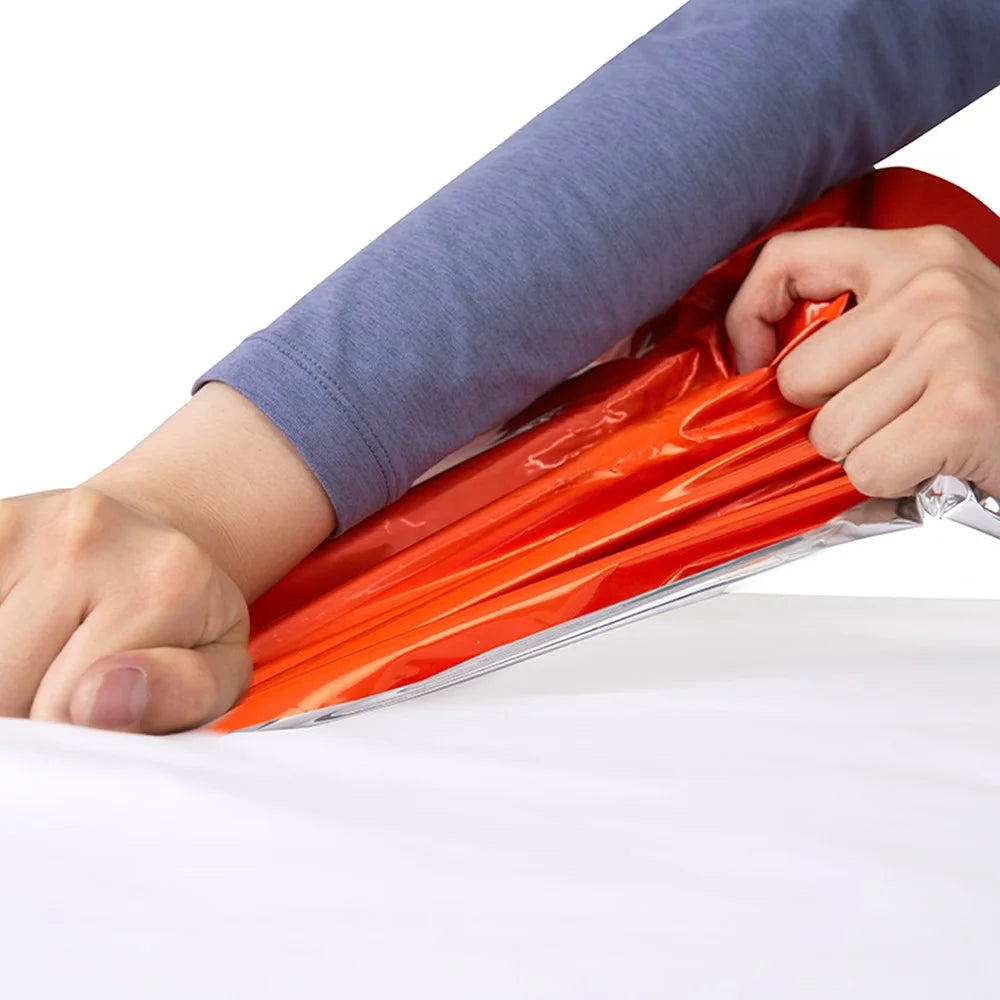 LUCKSTONE Outdoor Thermal Aluminum Film Emergency Survival Sleeping Bag with Storage Bag - 7