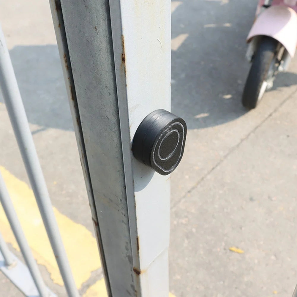 915796 Magnetic Bike Mount Bracket for Momax BR10 Tracker Anti-theft Bicycle Bike Stand Waterproof GPS Locator Box Holder - 7