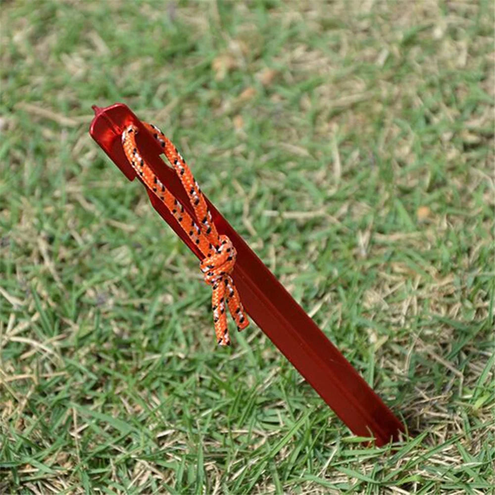 HALIN 4Pcs 18cm Aluminum Alloy Tent Stake Outdoor Camping Canopy Tarp Fixing Ground Pegs with Rope - Random Color - 4