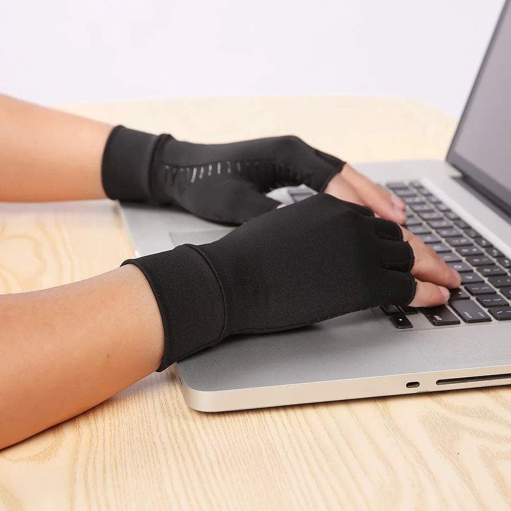 KYNCILOR A0048 One Pair Compression Gloves Half Finger Breathable Gloves for Arthritis, Swelling and Pain Relief, Relaxation and Recovery of Hand, Wrist and Joint - S - 4