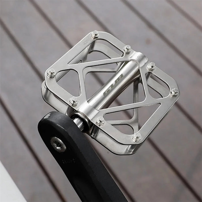 GUB GC090 1 Pair MTB Road Bicycle Anti-Slip Pedals Titanium Alloy Bike Cycling Pedals - 4