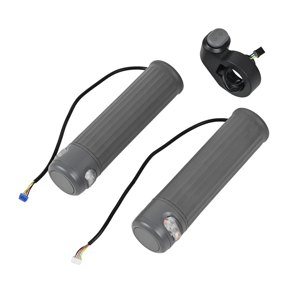LYP4056 1Pair Handlebar Grips for Xiaomi Electric Scooter 4 Pro Plus / 4 Pro Max Handlebar Cover with Turn Signal - 1