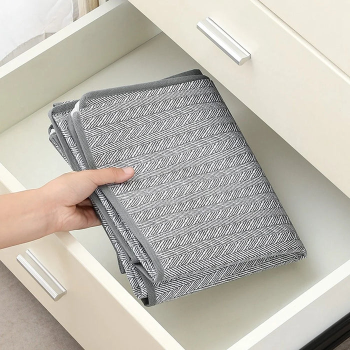 Size L Dust Proof Foldable Storage Bag with Clear Window for Clothes Bedding Non Woven Fabric Organizer, 52 x 44 x 20cm - 4
