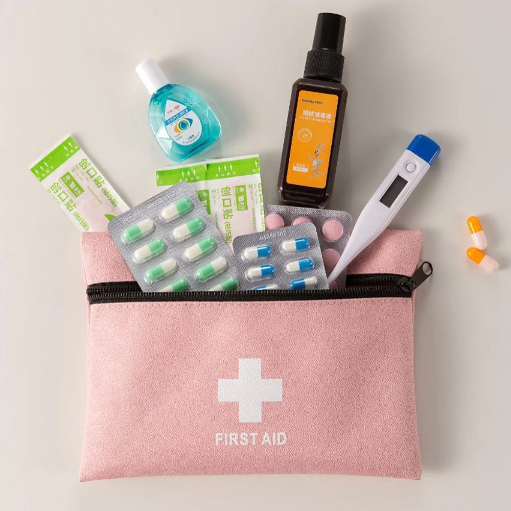 12 x 16cm Mini First Aid Kit Flat Design Travel Emergency Medical Bag for Home / Outdoor / Camping, S Size - Pink - 3