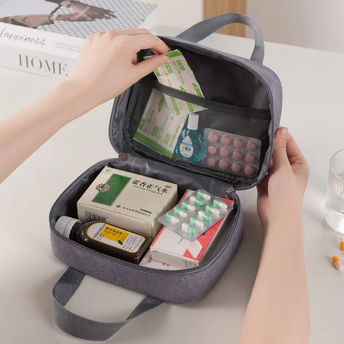 21 x 16 x 9.5cm First Aid Kit Home Travel Portable Emergency Medical Bag Outdoor Medicine Storage Pouch for Camping / Hiking / Car - Grey - 2