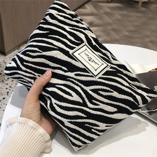 597 Stylish Pattern Makeup Storage Pouch Wear-resistant Canvas Toiletries Women Teen Girls Cosmetic Organizer Travel Bag - Zebra Pattern - 1