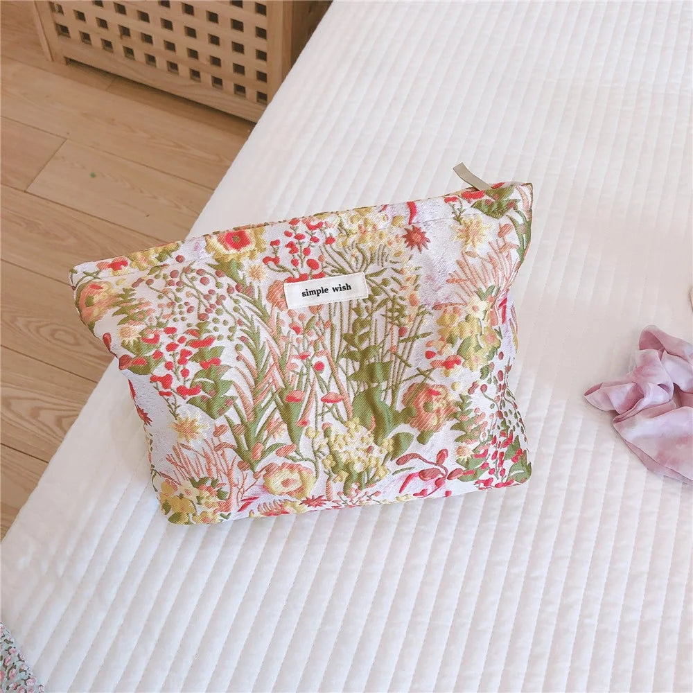 536 Romantic Retro Cosmetic Bag Large Capacity Makeup Bag Travel Toiletry Bag Accessories Organizer Pouch - Flowers - 2