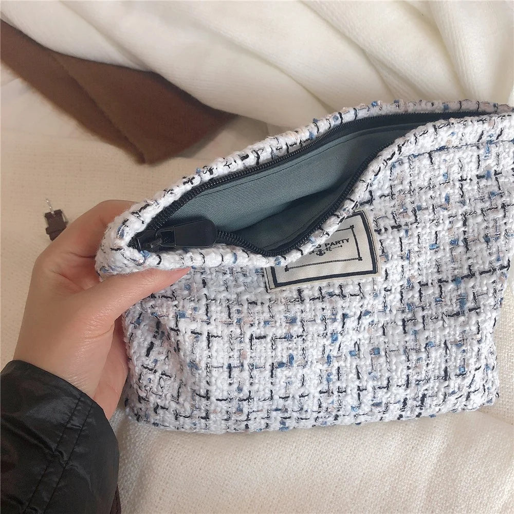 621 Portable Canvas Cosmetic Bag Makeup Bag  Large Capacity Travel Toiletry Bag Accessories Organizer Pouch - White - 5