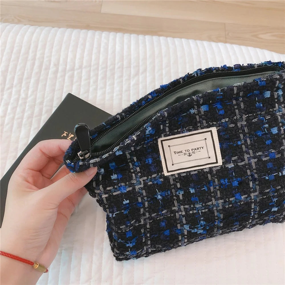 94 Elegant Toiletries Large Canvas Makeup Storage Pouch Wear-resistant Women Teen Girls Cosmetic Organizer Travel Bag - Blue and Black Grid - 3