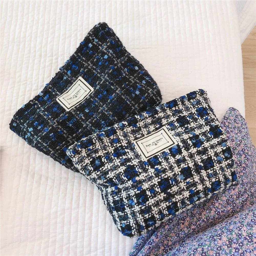 94 Elegant Toiletries Large Canvas Makeup Storage Pouch Wear-resistant Women Teen Girls Cosmetic Organizer Travel Bag - Blue and Black Grid - 7