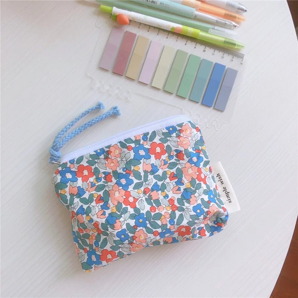 210 Mini Wallet Portable Coin Purse Zipper Small Pouch Change Card Key Storage Bag - Red and Blue Flower - 4
