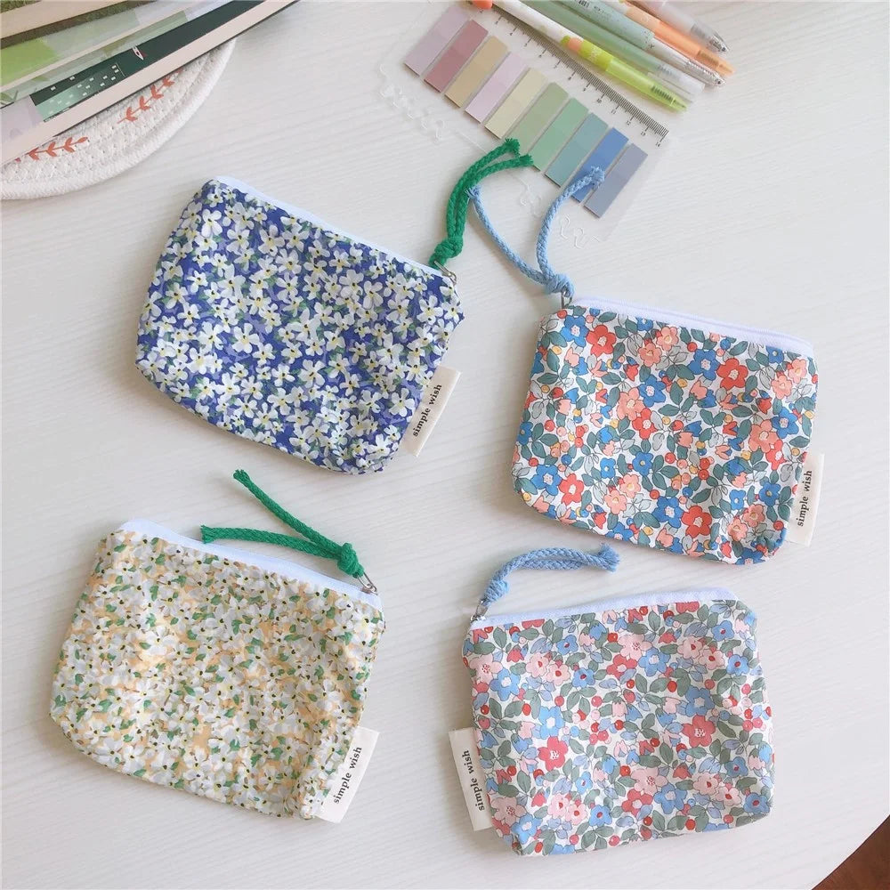 210 Mini Wallet Portable Coin Purse Zipper Small Pouch Change Card Key Storage Bag - Red and Blue Flower - 7