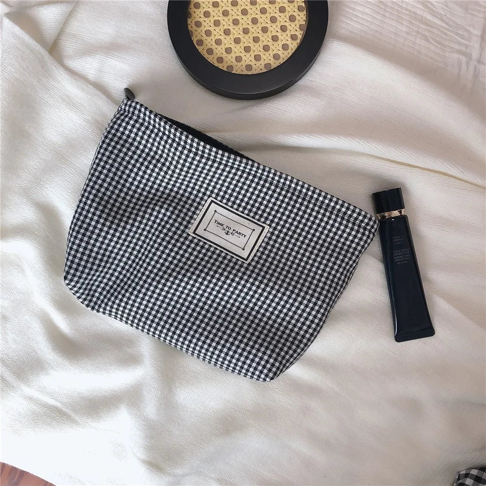 631 Classic Grid Pattern Makeup Bag Women Travel Toiletry Organizer Canvas Cosmetic Pouch - Black / Fine Grid - 5