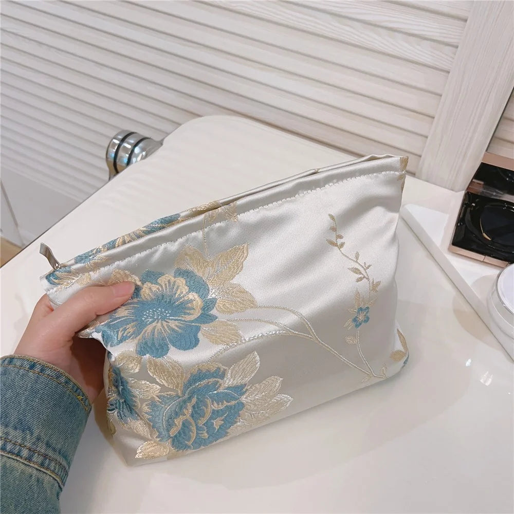 National Style Portable Makeup Bag Canvas Zipper Purse Cosmetic Pouch Organizer Bag for Traveling - Blue - 3