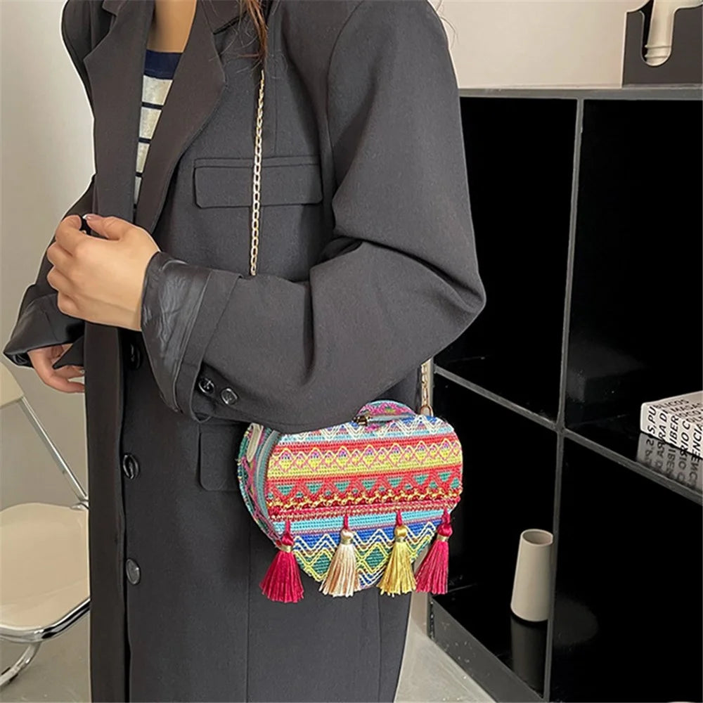 Heart-Shaped Chain Strap Shoulder Bag Ethnic Style Women's Knitted Crossbody Bag with Tassel Decoration - Blue - 4