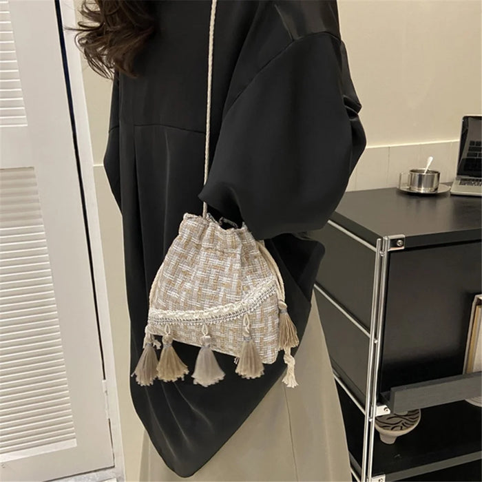 Knitted Shoulder Bag Ethnic Style Women's Crossbody Bag with Tassel Decoration for Shopping, Vacation - Khaki - 4