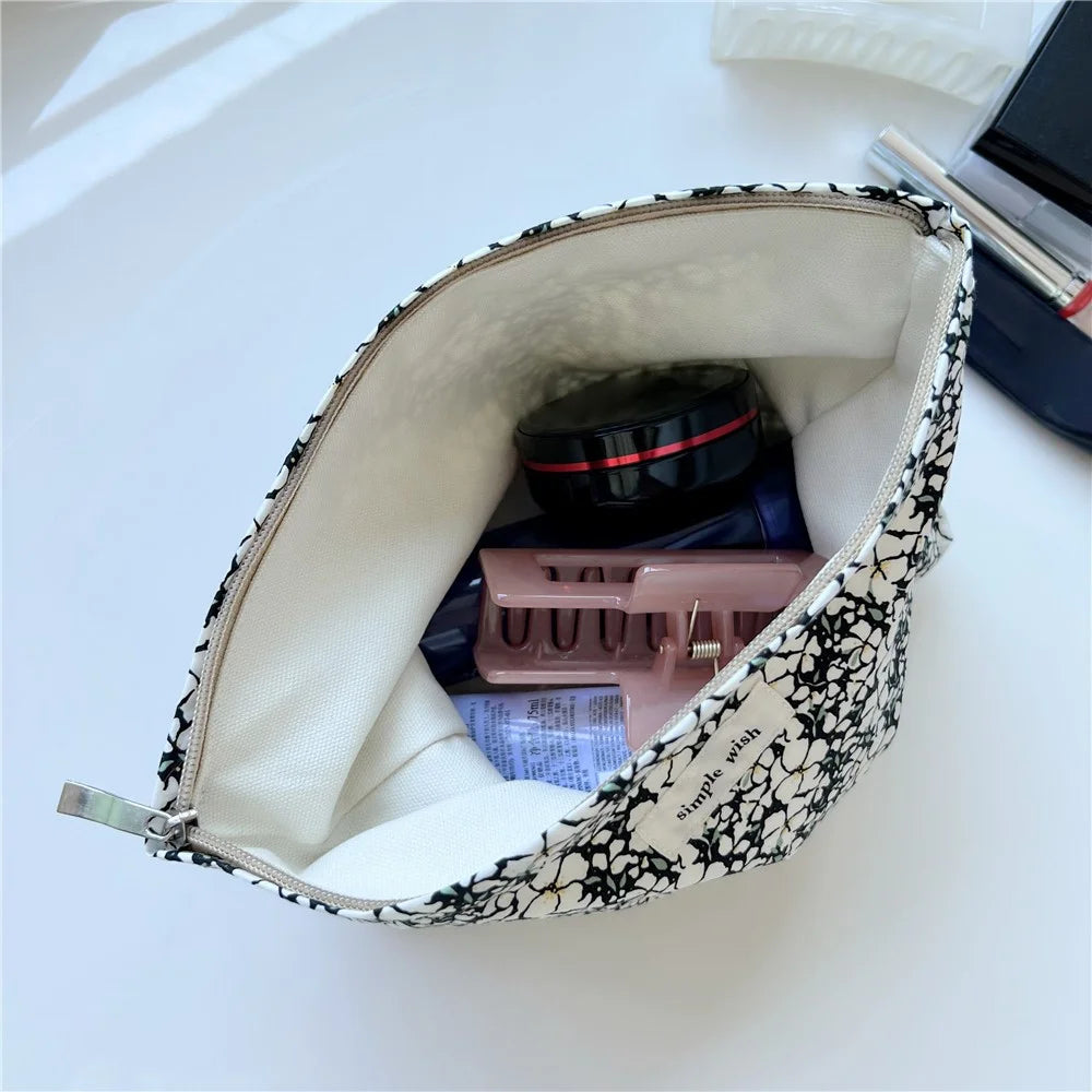 Makeup Bag Pattern Printing Zipper Canvas Bag Pouch for Travel Toiletry Cosmetic - Black / White Flower - 4