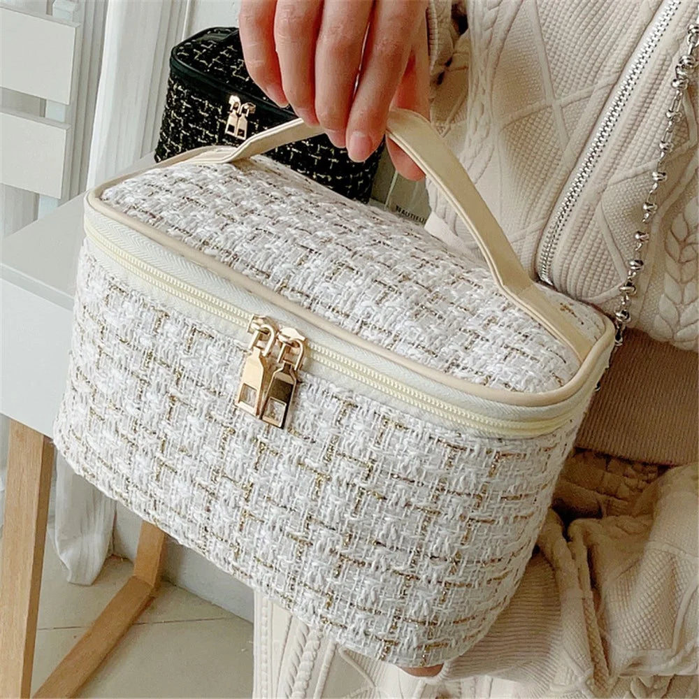 Grid Design Cosmetics Storage Bag PU Leather Handle Stylish Polyester Zipper Makeup Bag - White - 3
