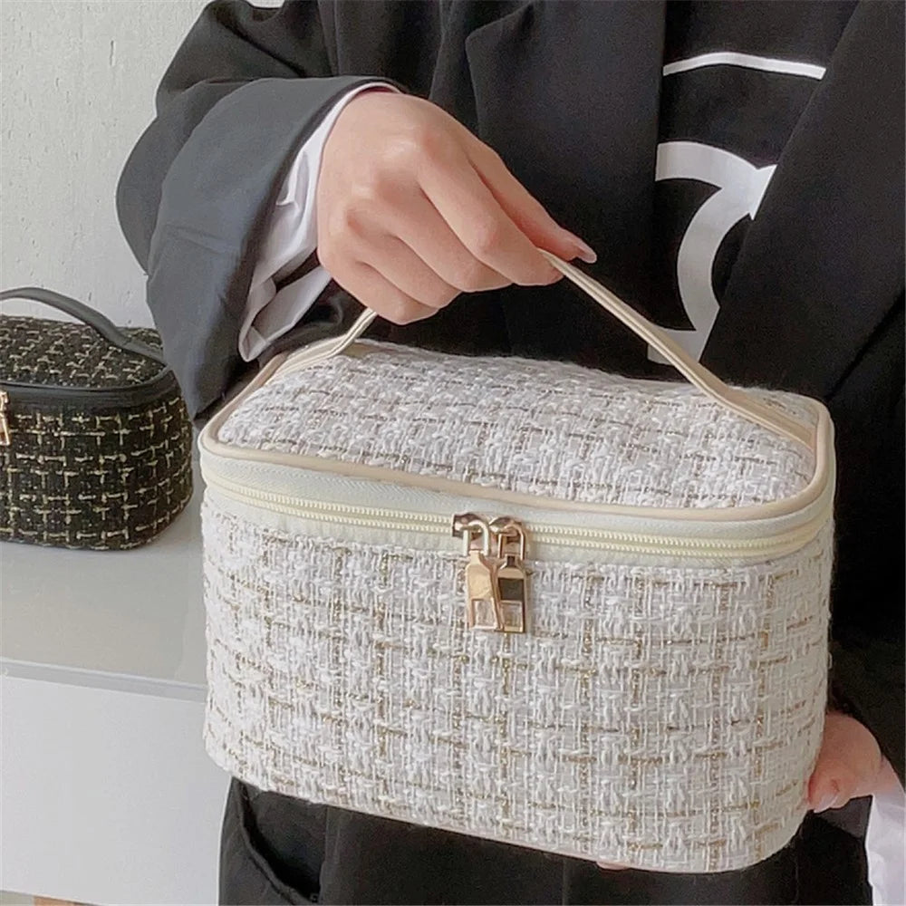 Grid Design Cosmetics Storage Bag PU Leather Handle Stylish Polyester Zipper Makeup Bag - White - 4