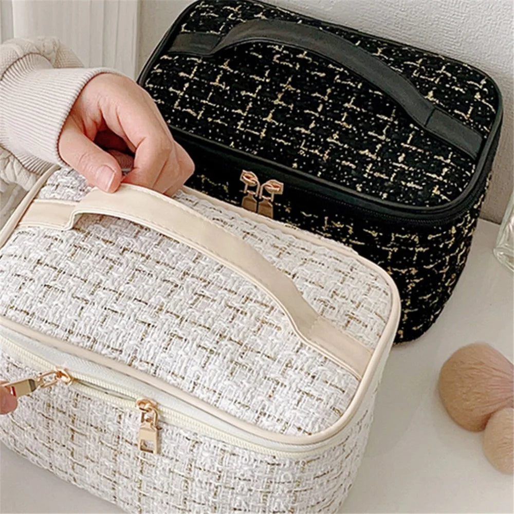 Grid Design Cosmetics Storage Bag PU Leather Handle Stylish Polyester Zipper Makeup Bag - White - 5